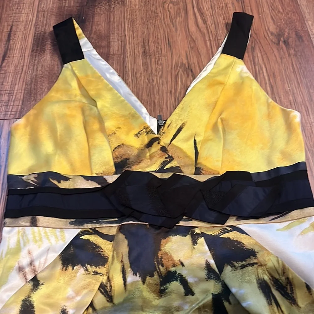 BCBG MAXAZRIA dress - Picture 2 of 6